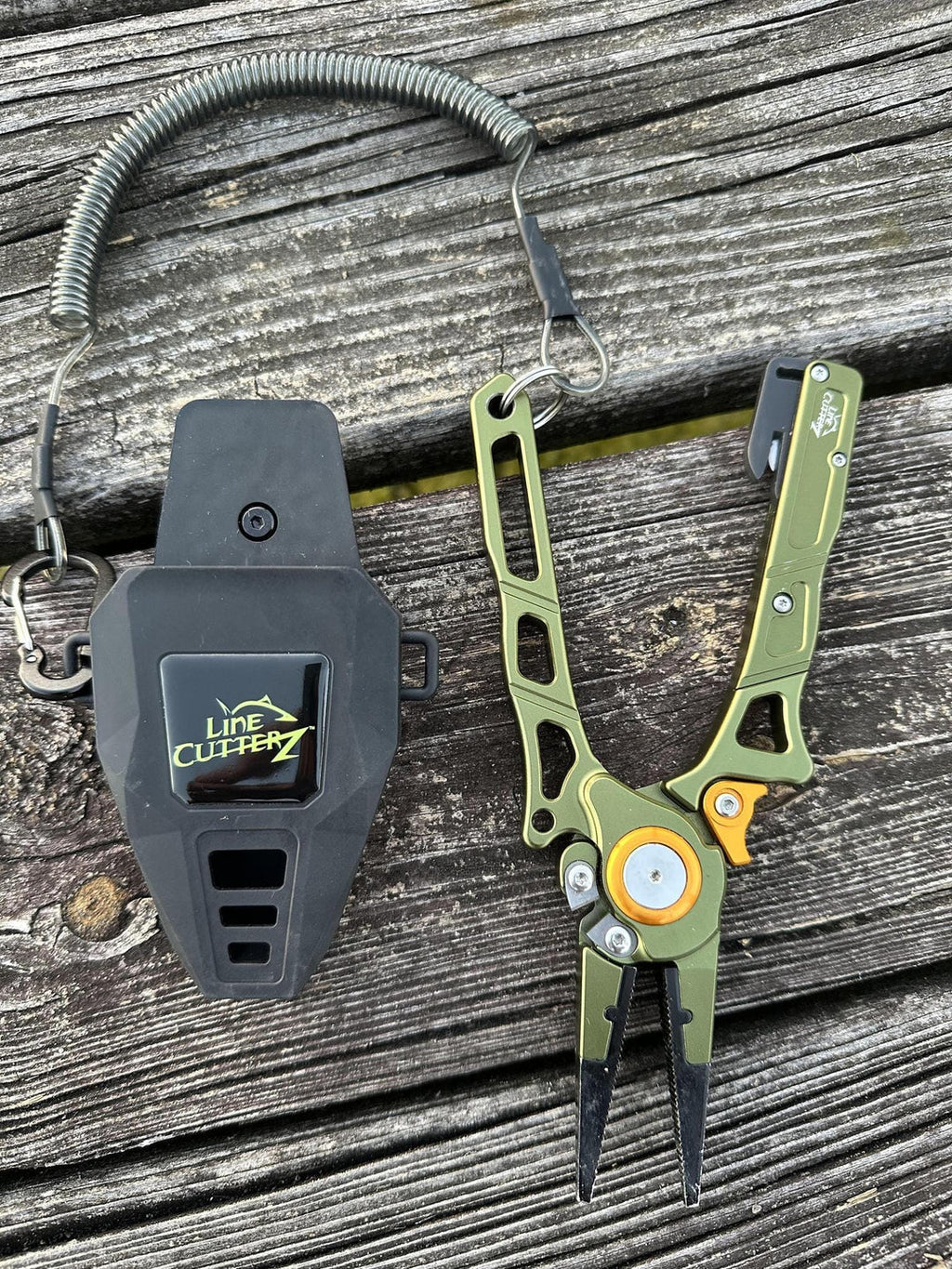 Fishing Pliers - Green